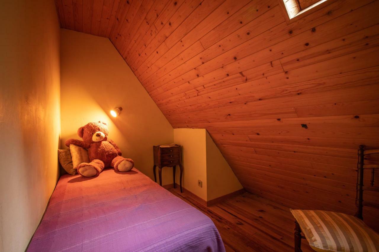 Chalets de Las Costes: Rustic Forest Retreat near Loudenvielle Ski Slopes Exterior photo